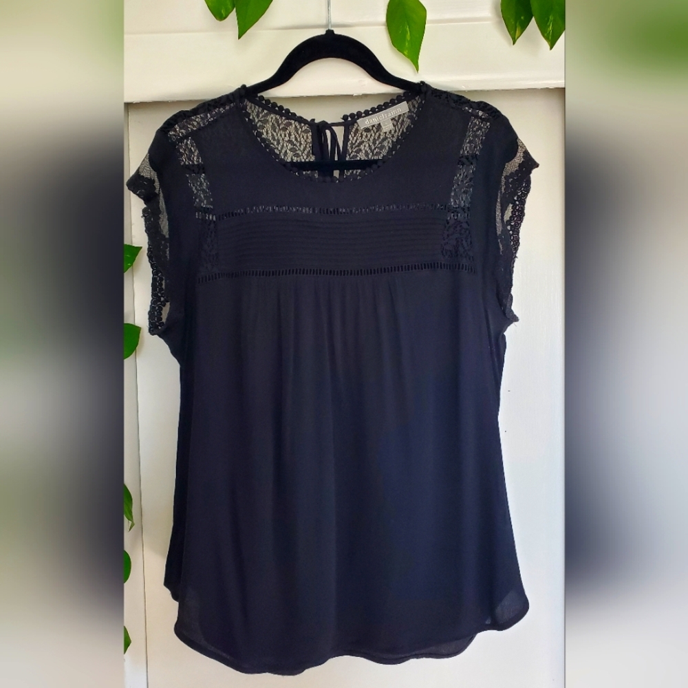 Daniel Rainn Black Lace Accent Blouse